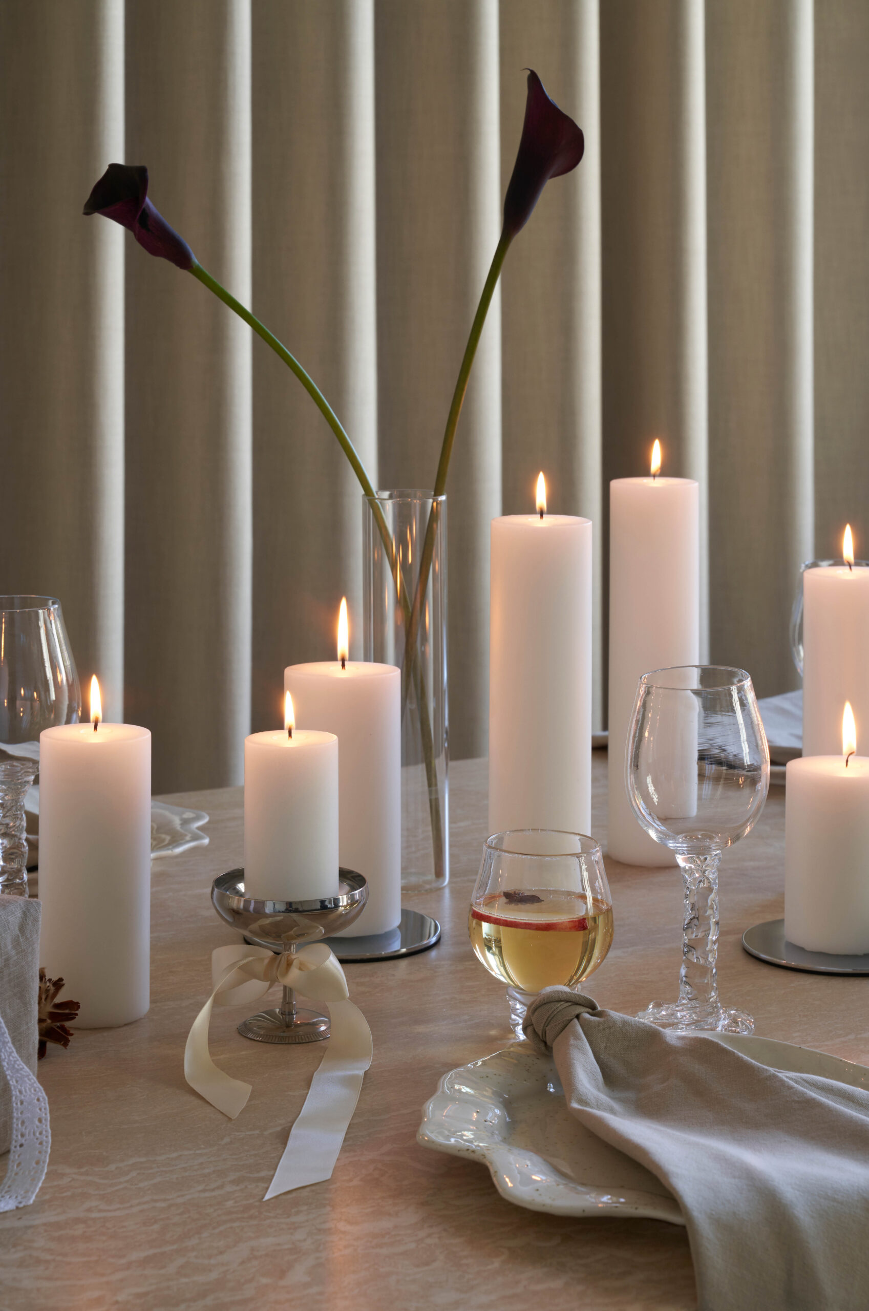 Ester & Erik Pillar candles (Set of 2)