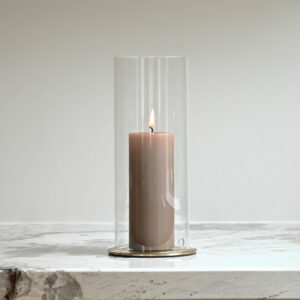 Cylindrical glass hurricane
