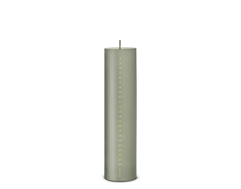 Pillar calendar candle – No. 69 | ARTICHOKE, 6 cm